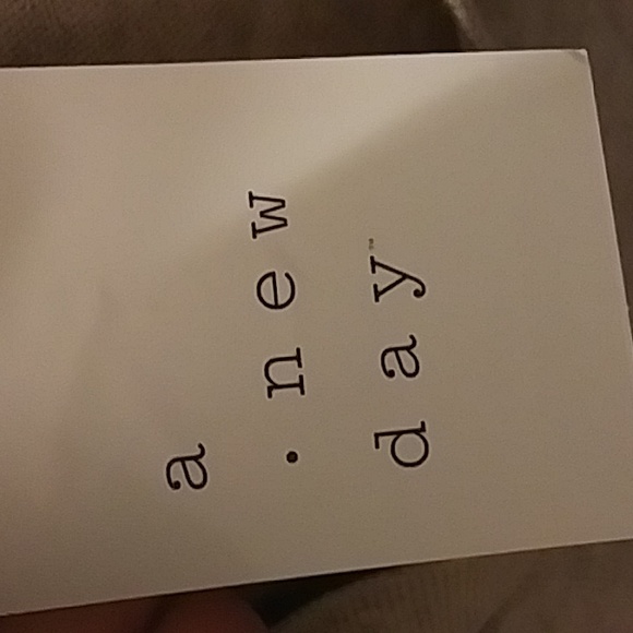 A New Day sweater - Picture 7 of 9